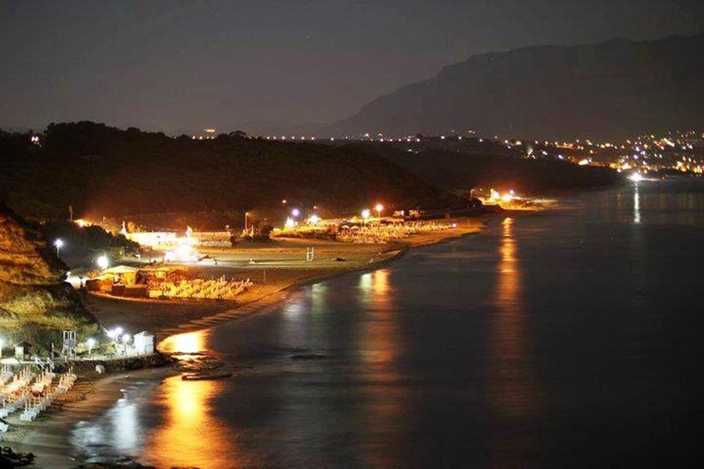 Casa Vacanze Filippa Balestrate Szoba fotó